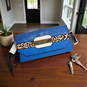 NWT GUESS Blue Faux Snakeskin Wristlet Clutch w/ Leopard Accent & Logo Plate